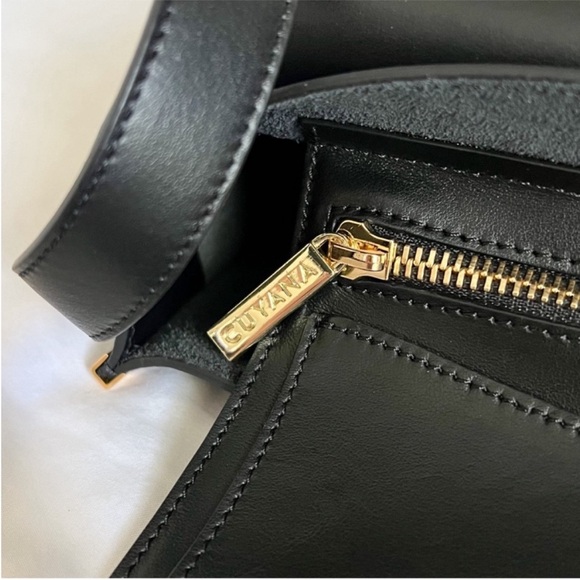 Cuyana Saddle Bag, Black, Large - Leather Saddle Bag - Picture 9 of 13